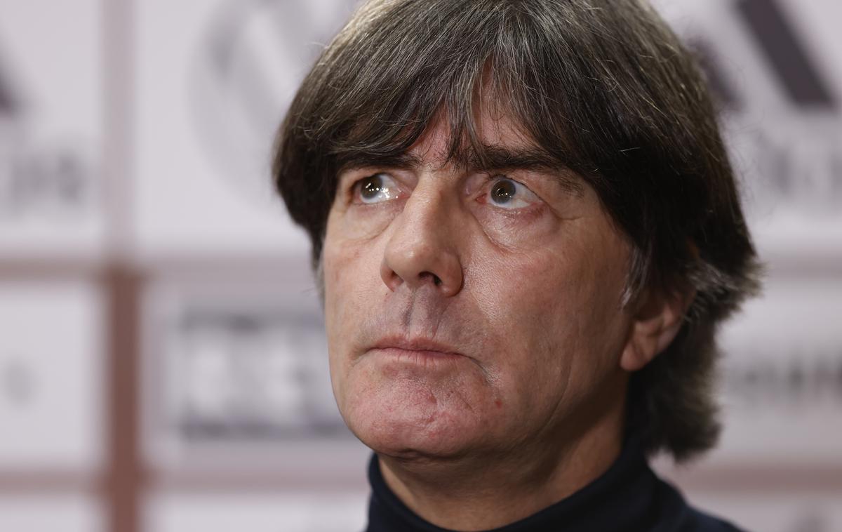 Joachim Löw | Joachim Löw je od leta 2006 Nemčijo na 189 nastopih popeljal do 120 zmag. Izgubil je 31 tekem. Najhujši poraz so mu v torek zadali Španci. | Foto Reuters