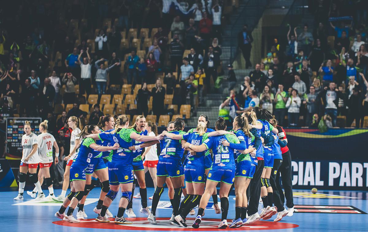 Danska : Slovenija slovenska ženska rokometna reprezentanca EP 2022 | Slovenke so za uvod ugnale Dansko. | Foto Grega Valančič/Sportida