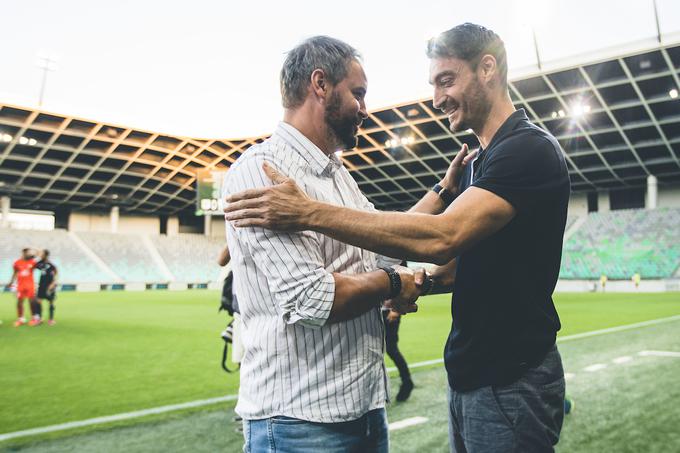 Čeprav je Mura po vseh prigodah in težavah, s katerimi se je spopadla Olimpija ob vrnitvi iz Luksemburga, veljala za favorita, je v Stožicah izgubila proti zeleno-belim z 0:2. Albert Riera je tako na svoj seznam trenerskih "žrtev" v 1. SNL najprej pridodal stratega Mure Damirja Čontalo. | Foto: Sportida