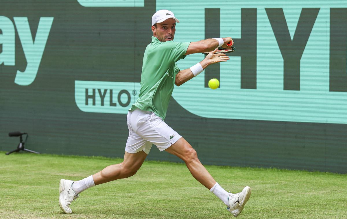 Roberto Bautista Agut | Peti nosilec turnirja Palma de Mallorca Roberto Bautista Agut je v prvem krogu s 6:4, 7:6 izločil Japonca. | Foto Guliverimage