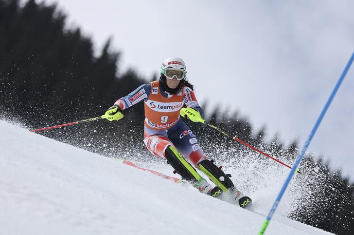 Leona Popović | Hrvaška smučarka Leona Popović je novo ime na seznamu poškodovanih.  | Foto Guliverimage