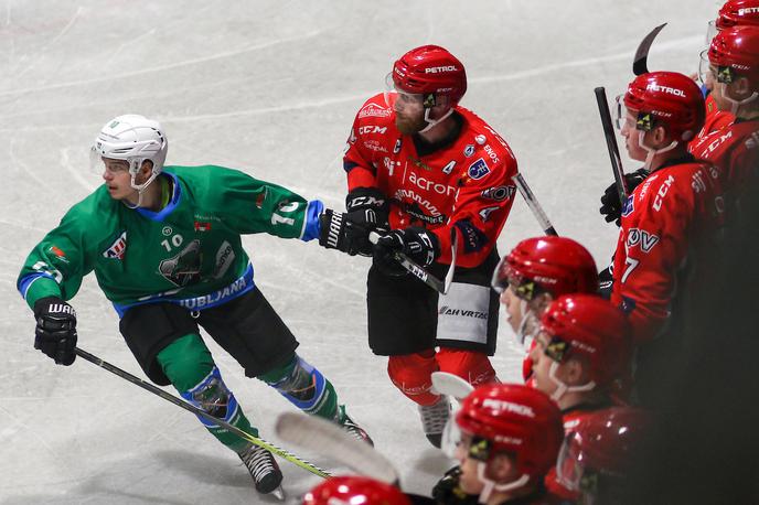 Aljaž Uduč Olimpija Andrej Tavželj Jesenice hokejski pokal 2017 | Foto Matic Klanšek Velej/Sportida