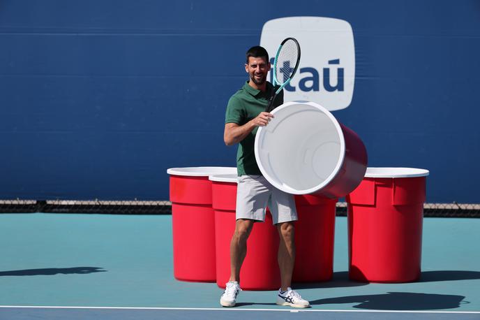 Novak Đoković | Novak Đoković pred začetkom turnirja v Miamiju. | Foto Guliverimage