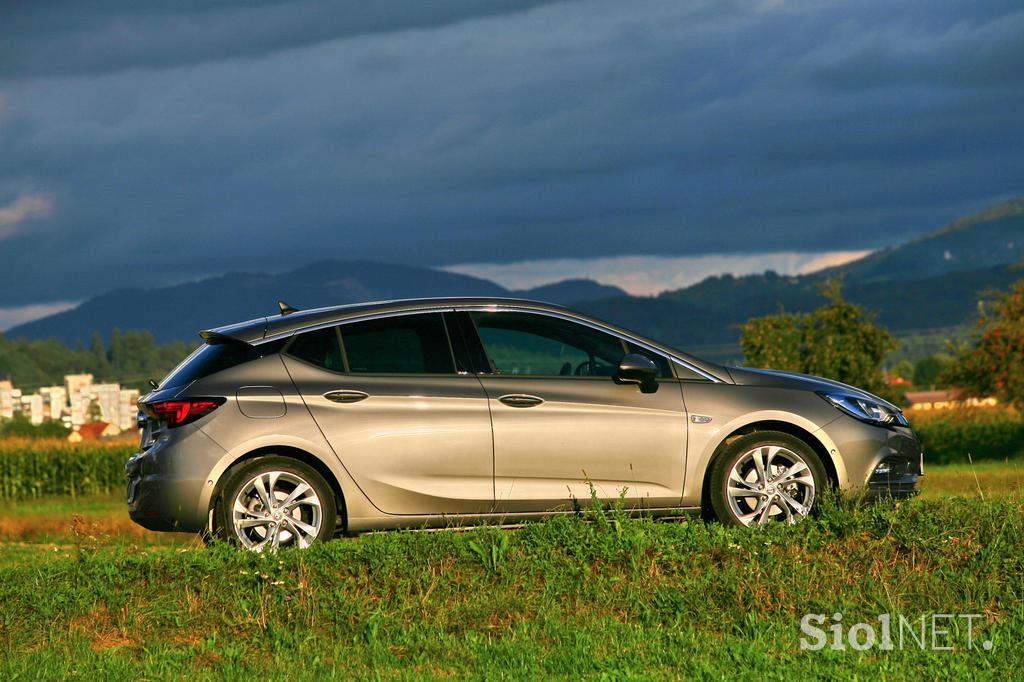 Opel astra - fotogalerija testnega vozila