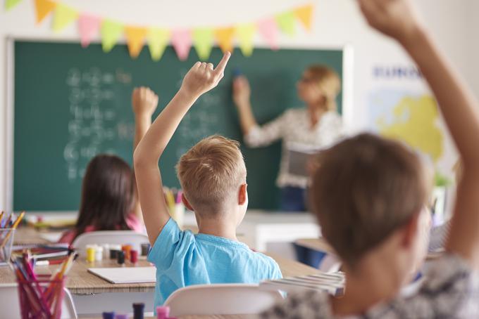 Otroci bodo kmalu znova sedli za šolske klopi. Sploh starši prvošolcev vaše najmlajše ustrezno pripravite na nove izzive in jih primerno motivirajte. | Foto: Getty Images