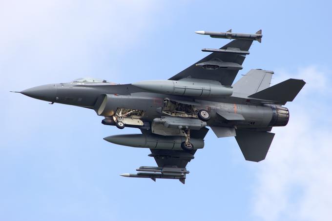 F-16 | Foto: Shutterstock