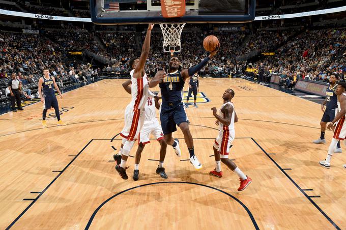 Paul Millsap je s prostimi meti ob koncu tekme Denver pripeljal do zmage. | Foto: Getty Images