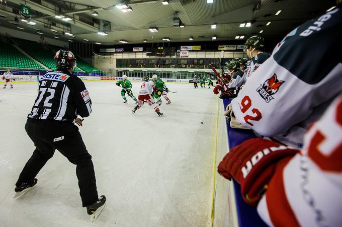 HDD Olimpija je v ligi EBEL zadnjič igral v sezoni 2016/17, ko je bolj kot ne životaril. | Foto: Grega Valančič/Sportida