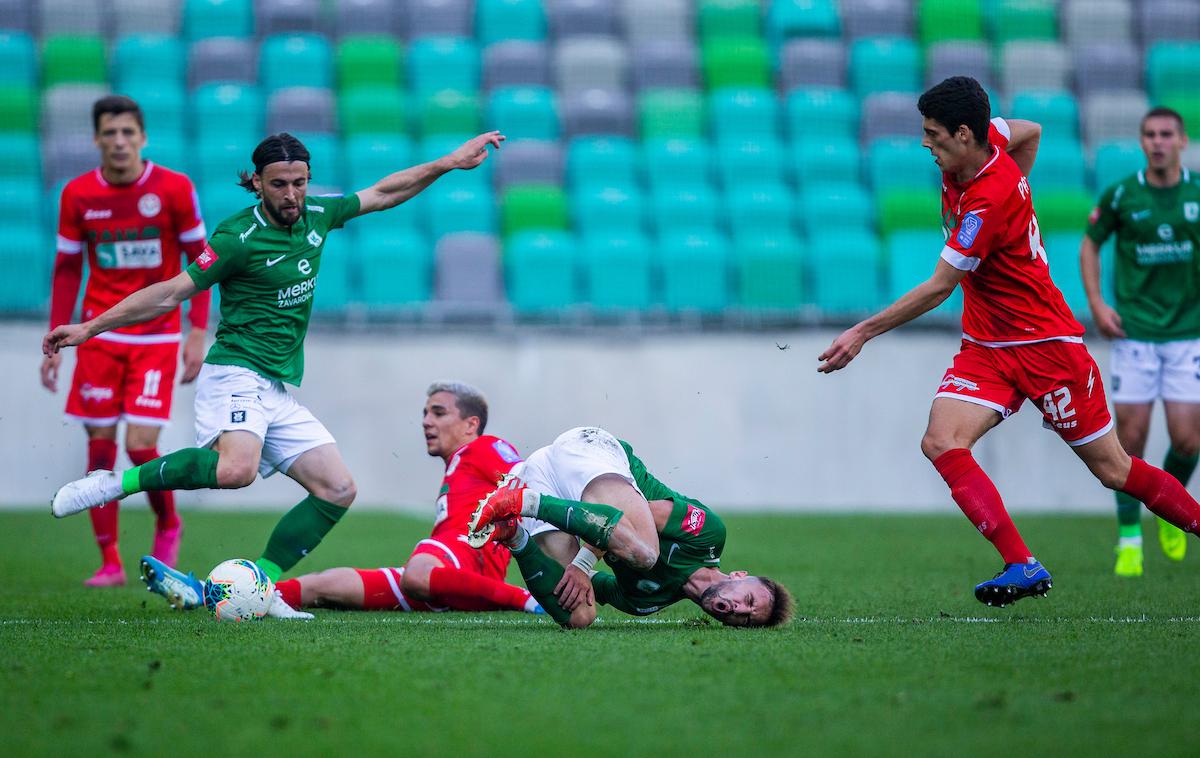 Olimpija, Aluminij | Z novima dvema goloma se je pri novi zmagi Olimpije izkazal Ante Vukušić. | Foto Siniša Kanižaj/Sportida