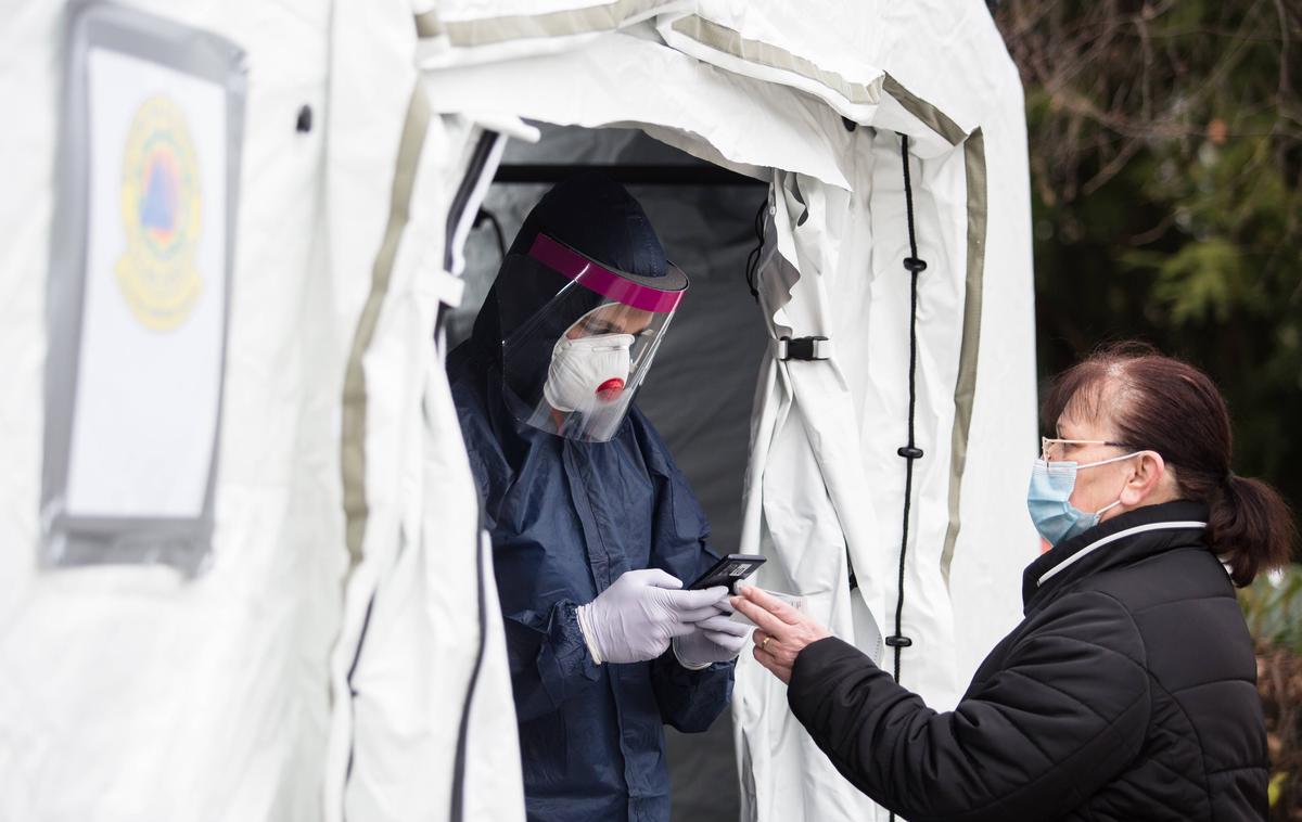 Korona. Cepljenje. Maske. Zaprtje Covid. PCT. Testiranje. | Število okužb je padlo, manj je tudi aktivnih primerov okužbe z novim koronavirusom v državi.  | Foto Guliverimage