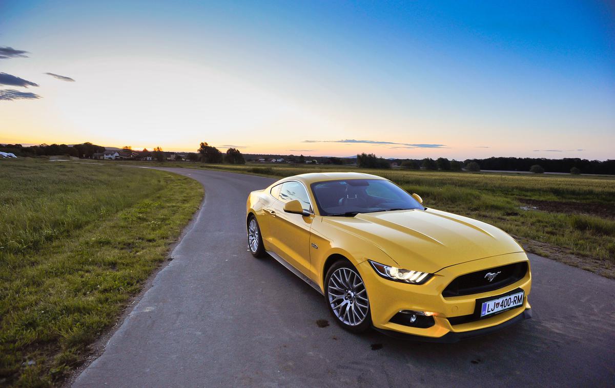 Ford mustang V8 5,0 - fotogalerija testnega vozila | Foto Ciril Komotar