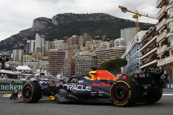 Verstappen ima že 34 točk prednosti. | Foto: Reuters