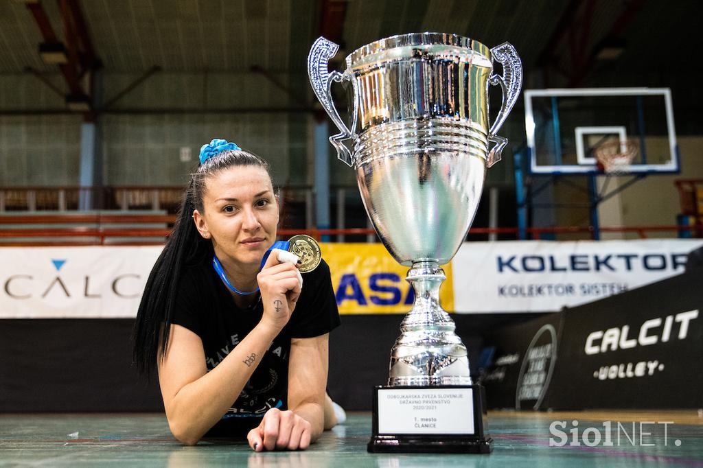 Calcit Volley Nova KBM Branik