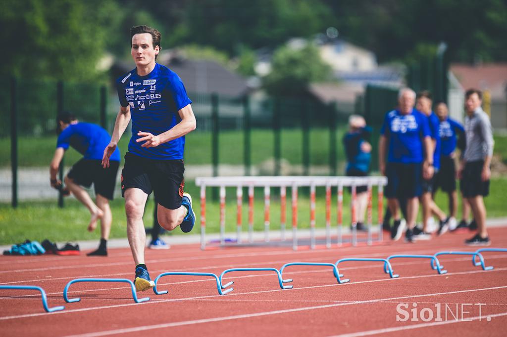 Skakalci skakalke trening Kranj