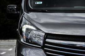 Opel vivaro touring