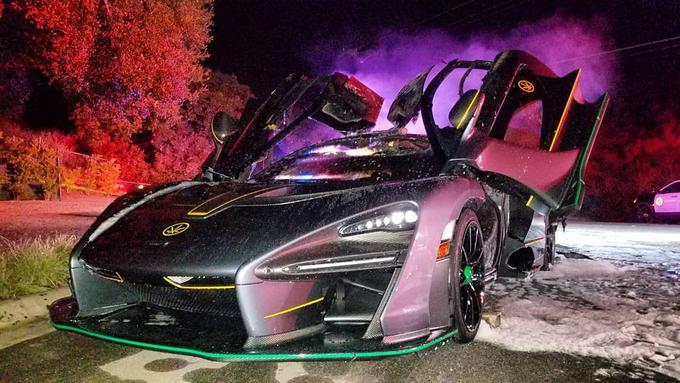 Prvi mclaren senna so pred nekaj dnevi uničili ognjeni zublji. | Foto: 