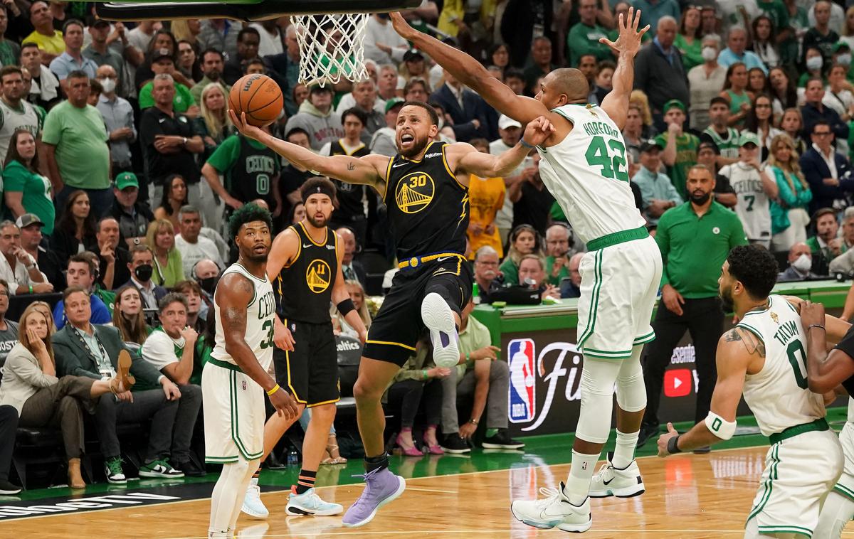 Boston Golden State | Stephen Curry je na četrti finalni tekmi dosegel kar 43 točk. | Foto Reuters