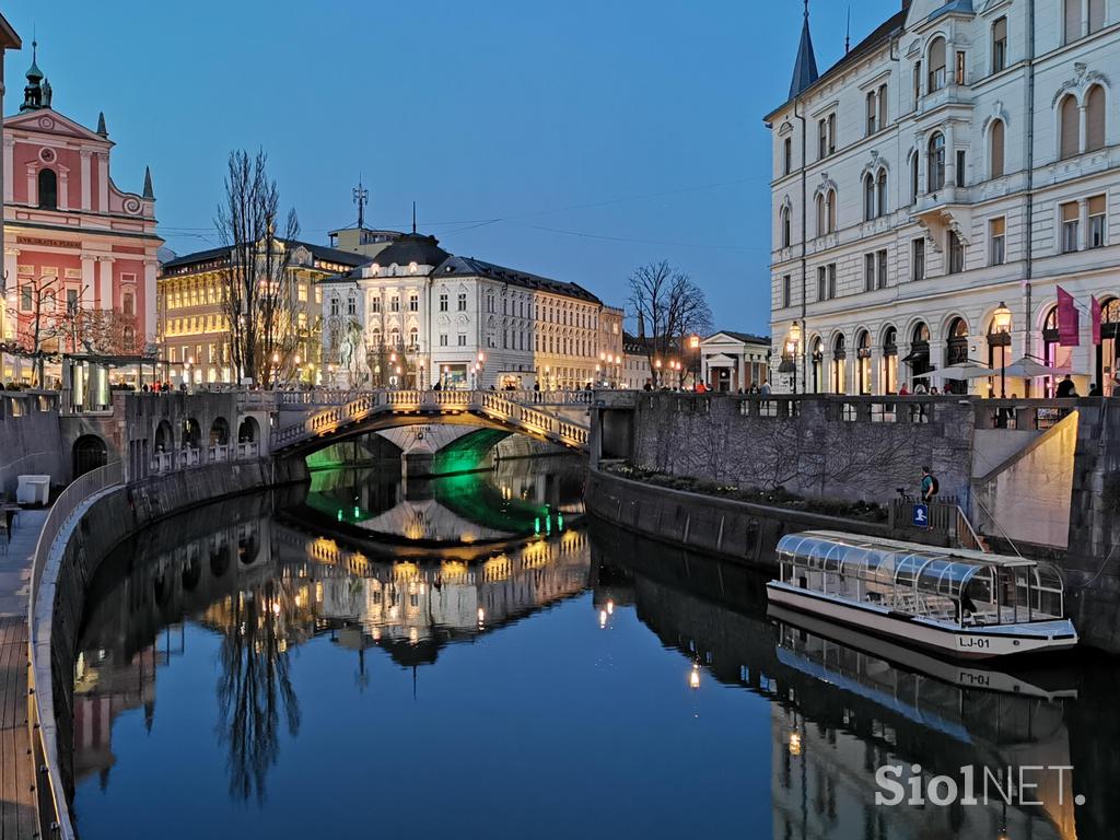 posneto s Huawei P30 Pro, Ljubljana, nočne, modra ura