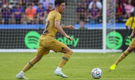 Lewandowski poskušal in grešil, Barcelona vseeno zmaguje #video