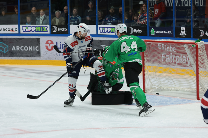 HK Olimpija : Fehervar | Olimpija je na Madžarskem vknjižila prvi gostujoči poraz sezone. | Foto Soós Attila/Hydro Fehervar AV19