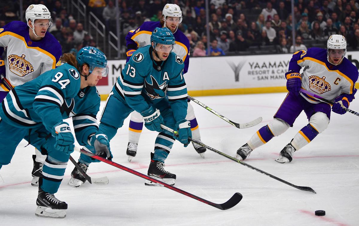 Los Angeles Kings San Jose Sharks | Kralji po veliki zmagi na gostovanju v Bostonu do zmage tudi doma. Po kazenskih strelih so s 3:2 premagali moštvo San Jose Sharks. 