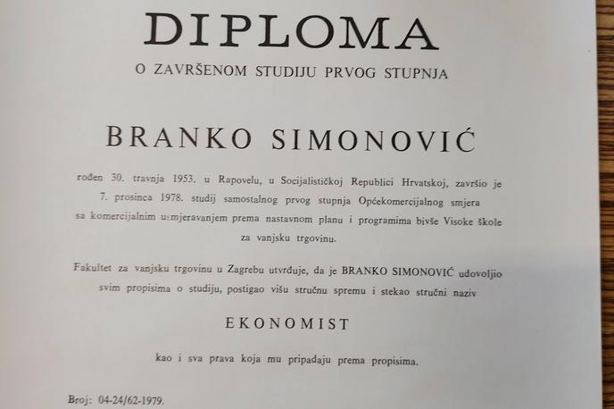 Diploma Branka Simonoviča | Foto STA