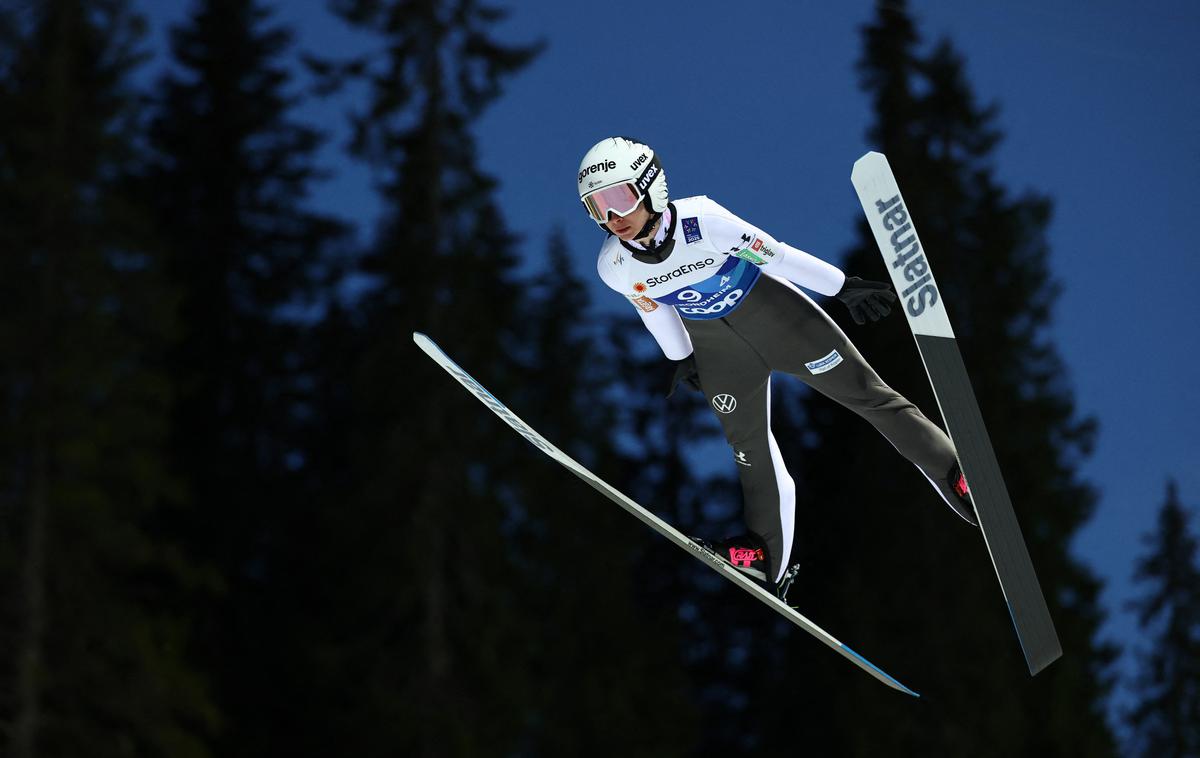 Nika Prevc | Nika Prevc je z rojakinjami končala na četrtem mestu. | Foto Reuters