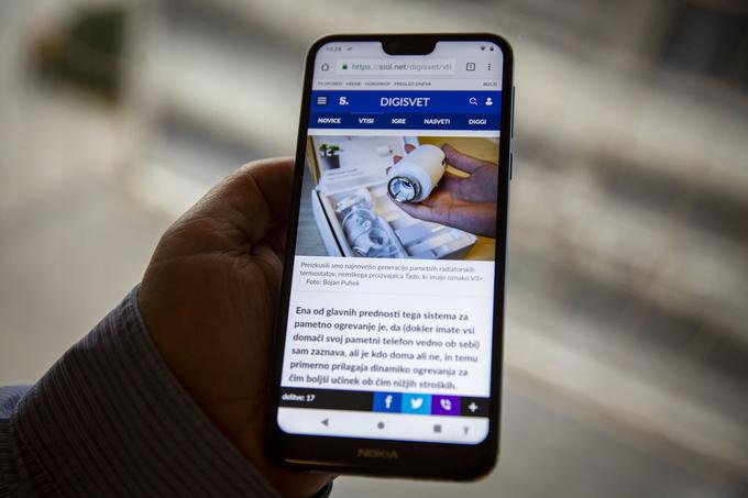 Nokia 7.1 se lahko pohvali s tem, da je prvi pametni telefon s tehnologijo prikaza PureDisplay, ki med drugim podpira videovsebino HDR ter zagotavlja žive barve in močan kontrast zaslonske slike. | Foto: Bojan Puhek
