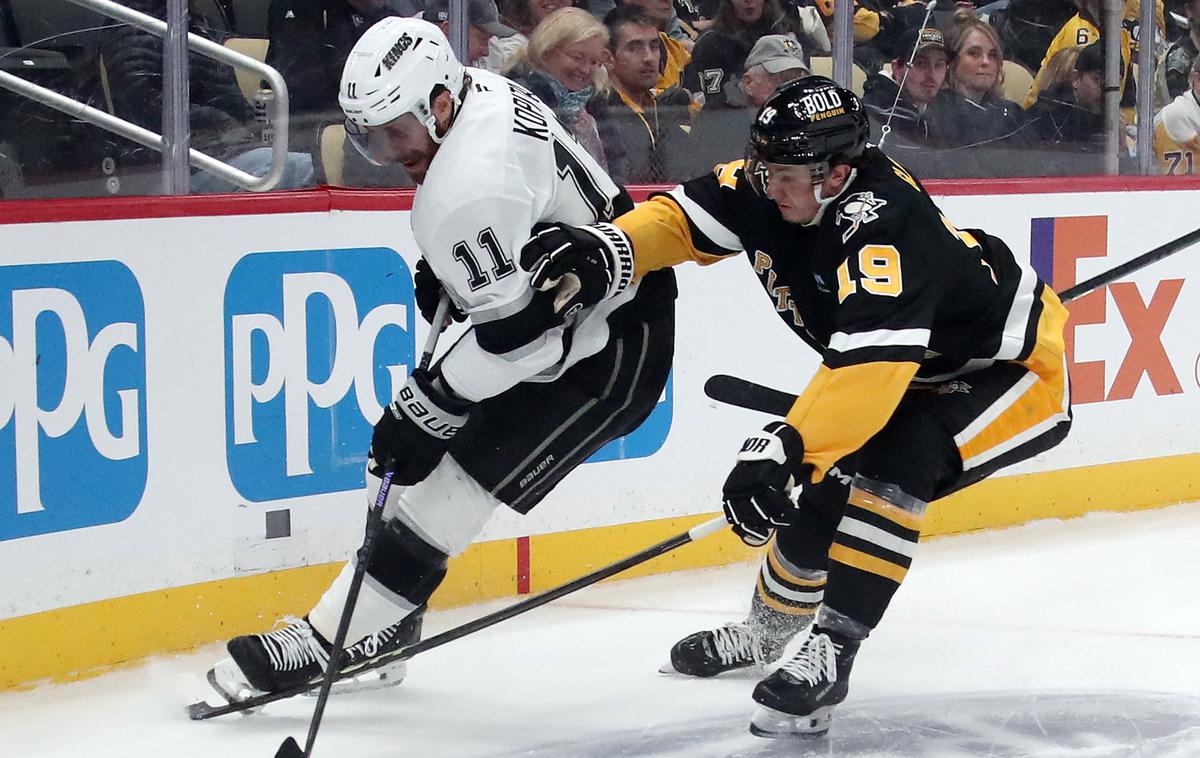 Anže Kopitar | Hokejisti Los Angeles Kings so v gosteh pri Pittsburgh Penguins izgubili z 2:3. | Foto Reuters