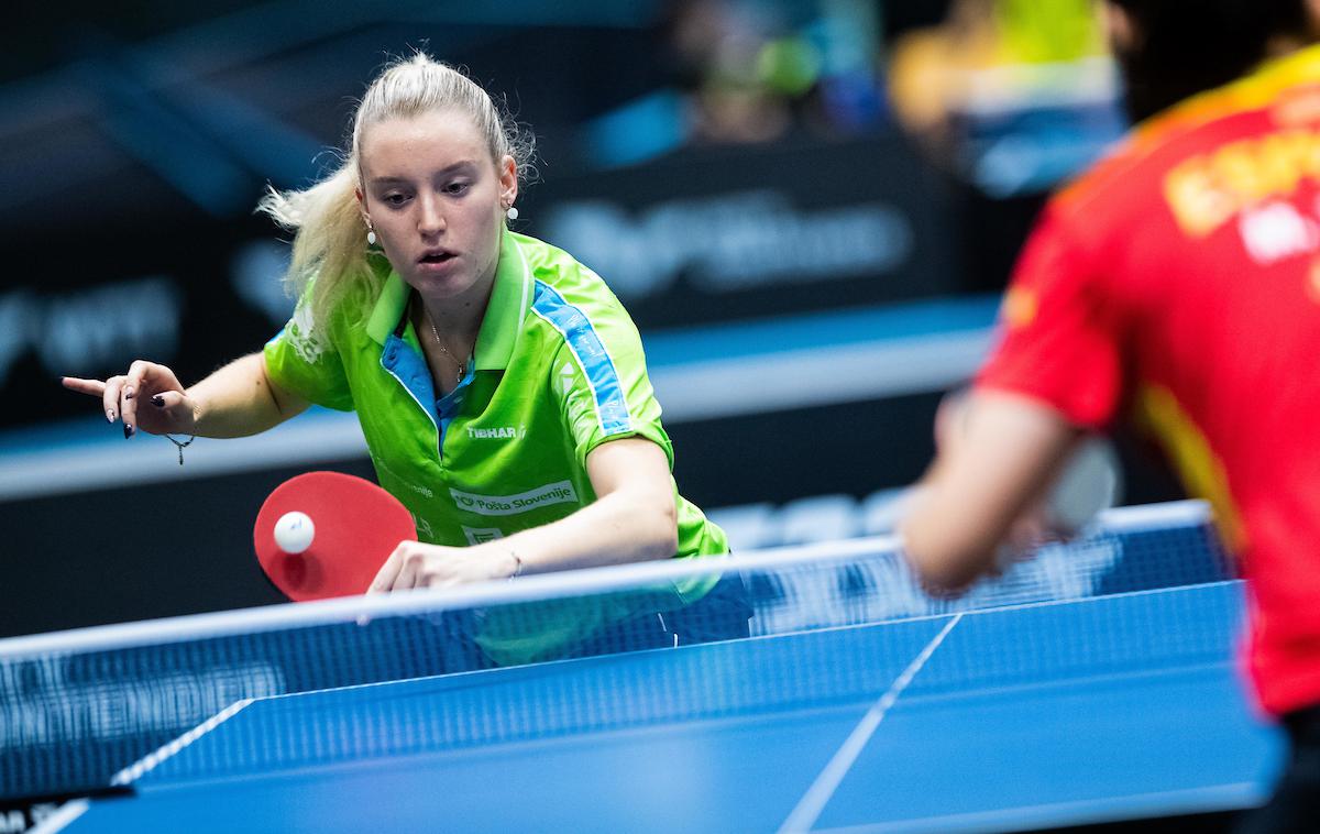 namizni tenis, Laško, Katarina Stražar | Katarina Stražar je nastope v dvojicah z Leo Paulin končala v četrtfinalu. | Foto Grega Valančič/Sportida