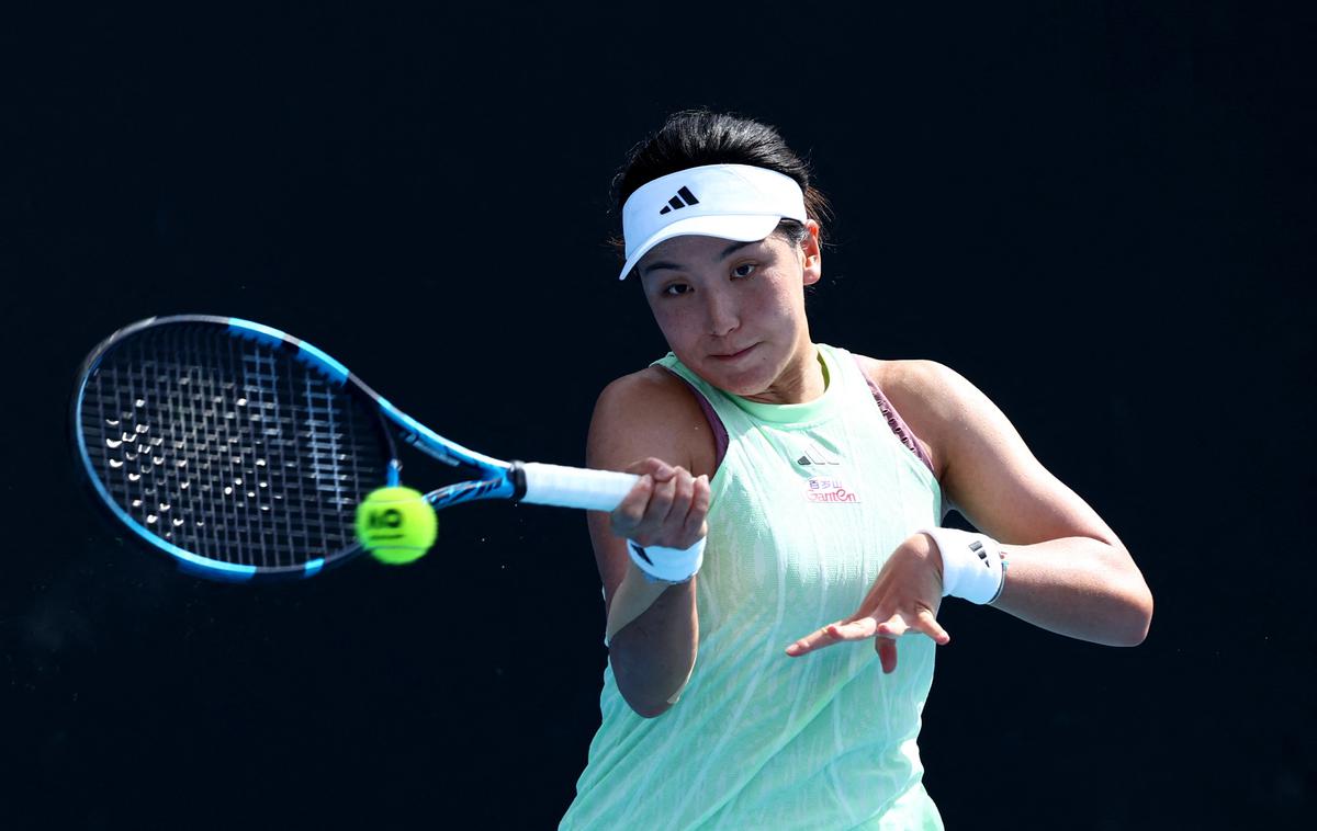 Wang Xinyu | Wang Xinyu se bo v finalu Hua Hina pomerila z rojakinjo Zhu Lin. | Foto Reuters