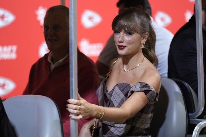 Taylor Swift | Taylor Swift je edina glasbenica v zgodovini, ki je mejnik milijardo dolarjev presegla s prodajo albumov in nastopi v živo, ne pa podjetniškimi podvigi. | Foto Guliverimage