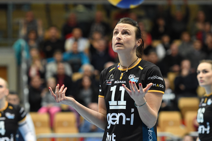 Tina Lipicer Samec | Tina Lipicer Samec ni mogla verjeti, da se je zgodba, v katero je verjela končala na takšen način. | Foto CEV