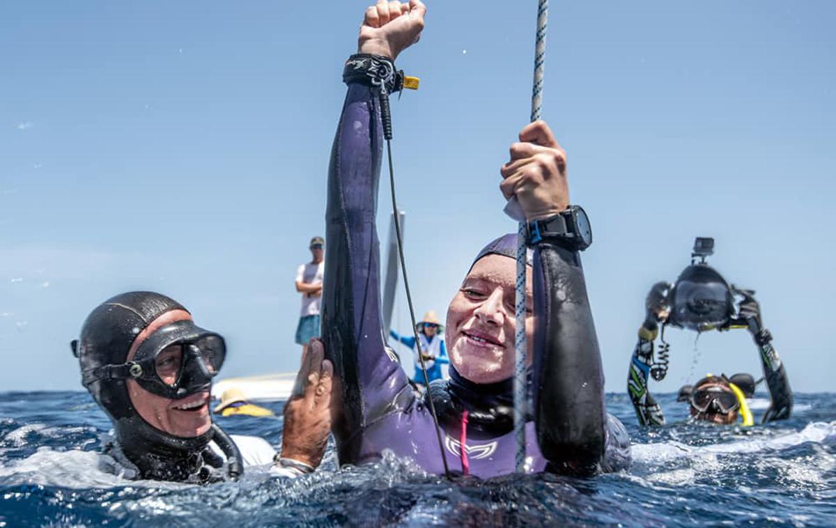 Alenka Artnik | Alenka Artnik se od letošnjega svetovnega prvenstva v globinskem potapljanju poslavlja z drugim mestom. | Foto Laura Babahekian