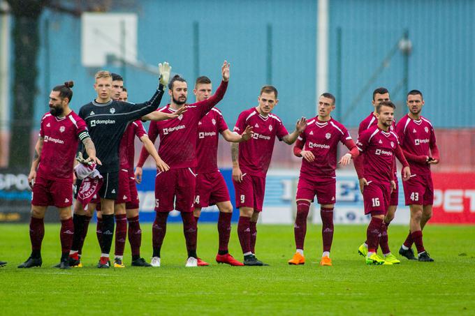 Mlada gorenjska zasedba v Prvi ligi Telekom Slovenije prejema največje število zadetkov na tekmo. | Foto: Žiga Zupan/Sportida