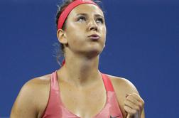 V polfinale še Pennetta in Azarenka, Srebotnikovi ni uspelo