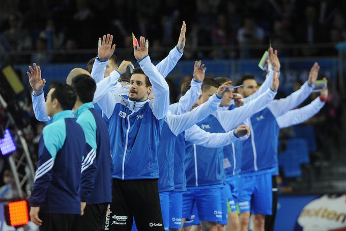 Tako Slovenci kot Makedonci napadajo tretjo zmago na turnirju. | Foto: Grega Wernig/Ekipa SN