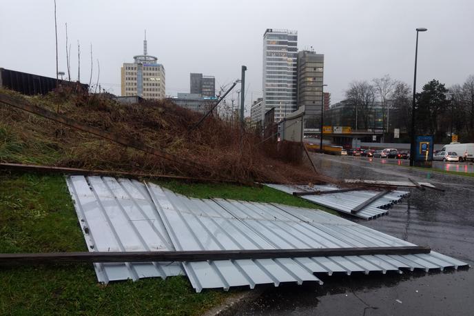 Neurje veter poplave 12.12.2017 | Foto STA