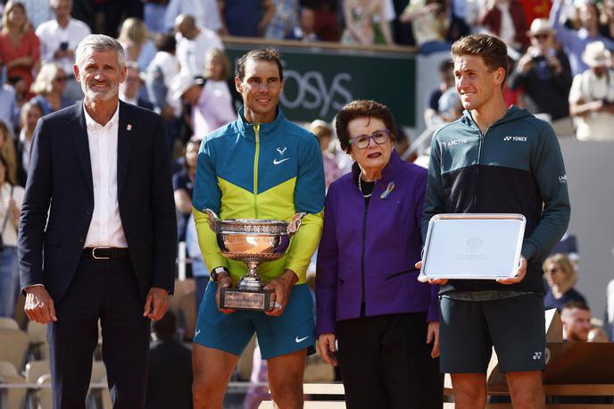 Nadal Ruud | Rafael Nadal je osvojil že 22. turnir grand slam, s čimer je izboljšal svetovni rekord. V finalu OP Francije je bil boljši od Norvežana Casperja Ruuda. | Foto Reuters