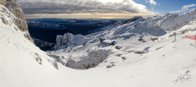 V bovški občini, ki je trenutno še lastnica žičniških naprav na Kaninu, zatrjujejo, da je smučišče pripravljeno za zagon smučarske sezone. | Foto: David Štulc Zornik