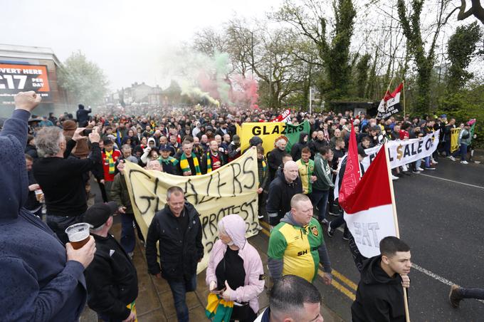 Navijači Manchester Uniteda ima dovolj Glazerjev. | Foto: Reuters