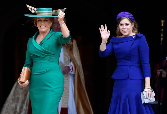 Nevestina mama Sarah Ferguson in sestra, princesa Beatrice | Foto: Getty Images