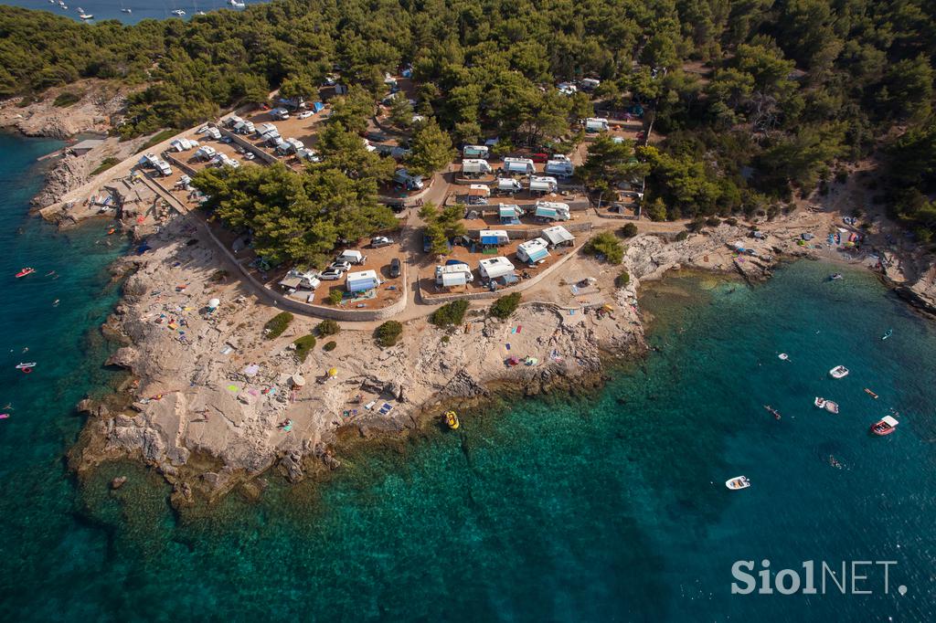 Kamp Nudist_Hvar_Photo-Žarko Piljak - Jelkom