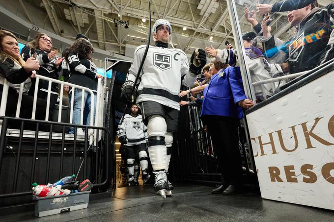 Na katerem mestu bodo Anže Kopitar in soigralci LA Kings končali redni del sezone, bo jasno v petek. | Foto: Reuters