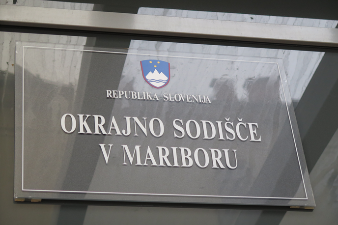 okrajno sodišče Maribor | Podatki kažejo, da so okrožna sodišča bolj obremenjena kot okrajna sodišča. | Foto Vesna Pušnik Brezovnik/STA