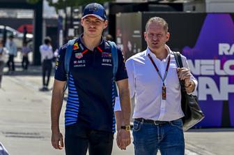 Jos Verstappen ostro proti Hornerju, Max odhaja v Mercedes?