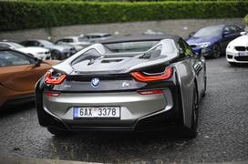 BMW i8 roadster