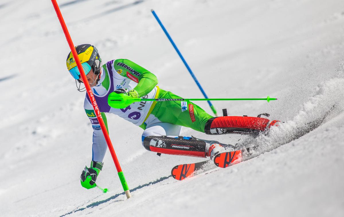 Štefan Hadalin | Vrnitev na "kraj zločina": Štefan Hadalin bo sezono podaljšal v Banskem, kjer je prvič v karieri stopil na stopničke svetovnega pokala. | Foto Urban Meglič/Sportida