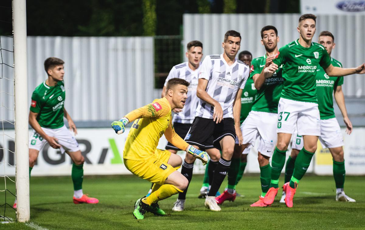 Mura Olimpija | Nejc Vidmar je imel v Fazaneriji ogromno dela in se zelo izkazal. | Foto Blaž Weindorfer/Sportida