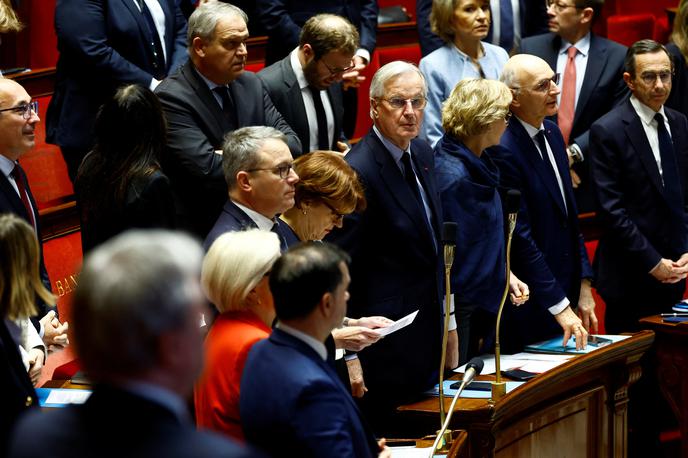 Michel Barnier, francoski premier, vlada | Barnierjeva vlada bi tako padla še pred koncem tedna, in sicer kot prva po letu 1962, ki bi jo odneslo glasovanje o nezaupnici. Barnier bi s svojo ministrsko ekipo nato opravljal tekoče posle, dokler ne bo imenovana nova vlada. | Foto Reuters